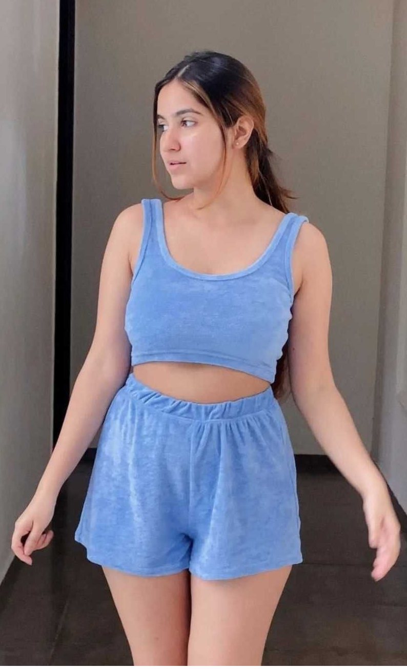 Call Girls In Munirka Delhi Contact Us 8800902898